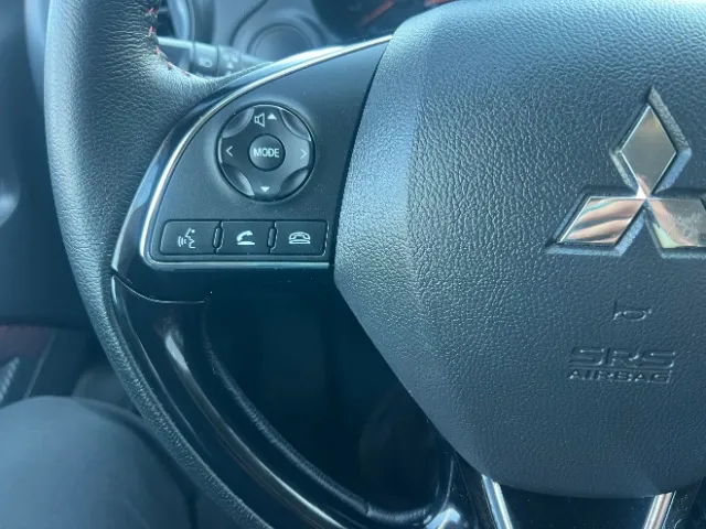 Mitsubishi Mirage G4 photo 20