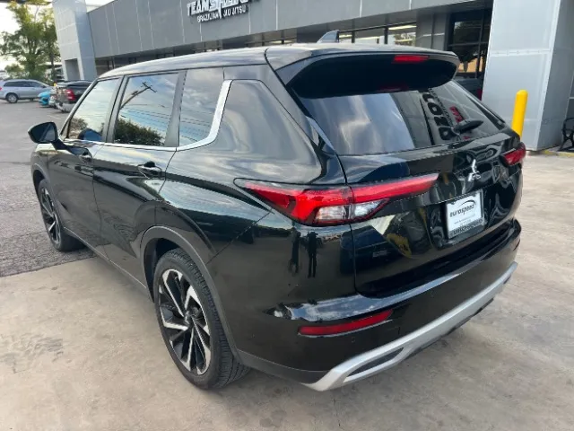 Mitsubishi Outlander photo 8