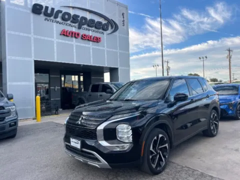 Photos of 2022 Mitsubishi Outlander SE for sale in San Antonio, TX at Eurospeed International Corp