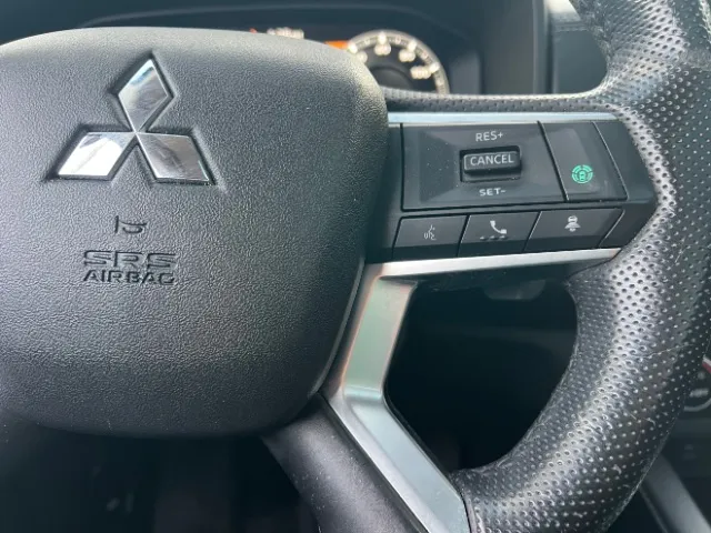 Mitsubishi Outlander photo 19