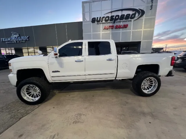 Chevrolet Silverado photo 11