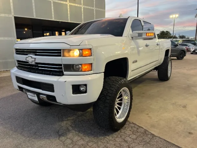White 2015 Chevrolet Silverado 2500 HD High Country for sale in San Antonio, TX