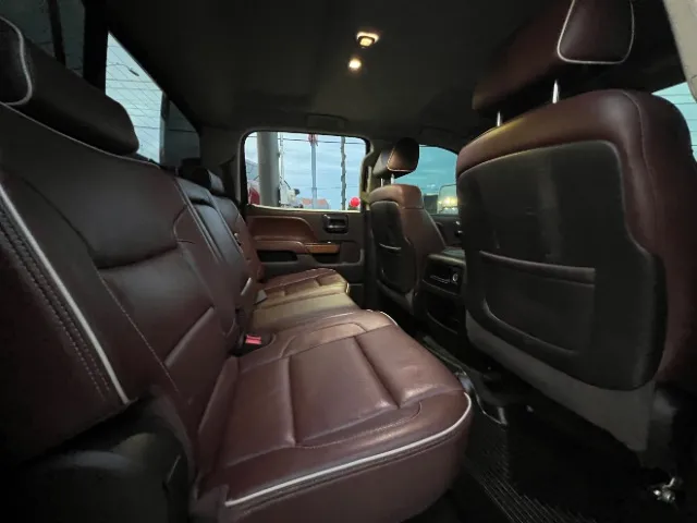 Chevrolet Silverado photo 20