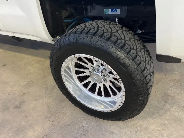 Chevrolet Silverado photo 15