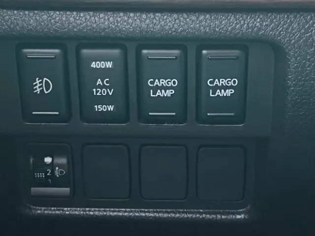 Nissan Titan photo 45