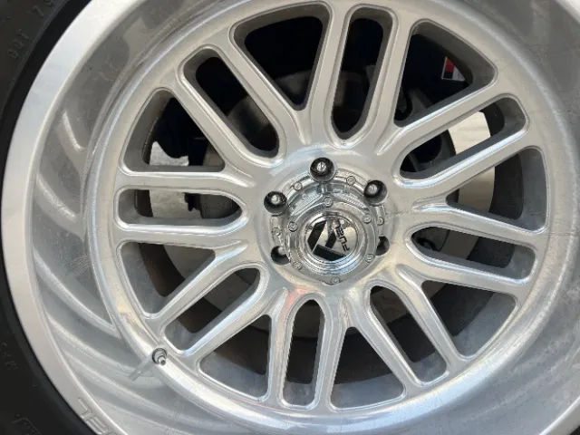 Nissan Titan photo 28