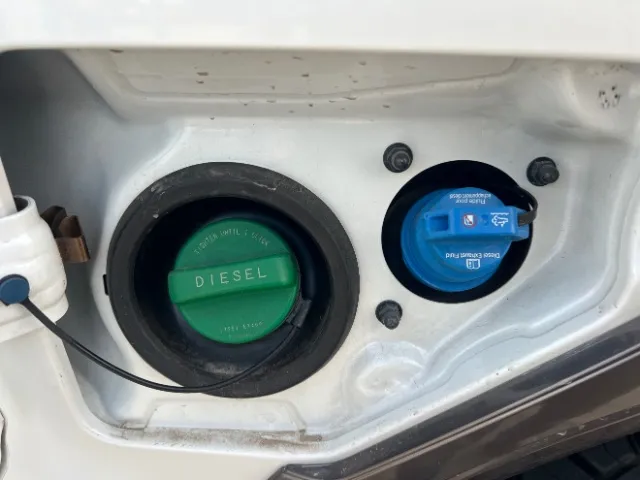 Nissan Titan photo 29