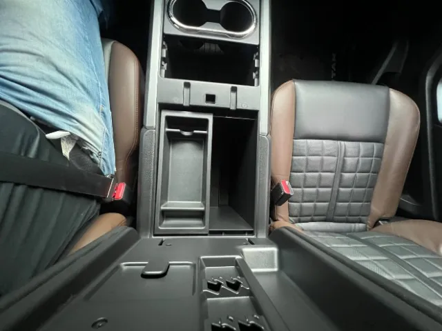 Nissan Titan photo 57