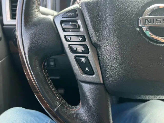 Nissan Titan photo 48