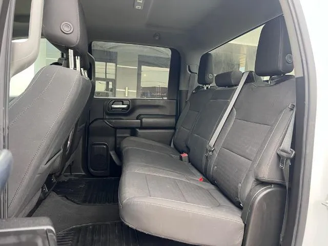 Chevrolet Silverado photo 10