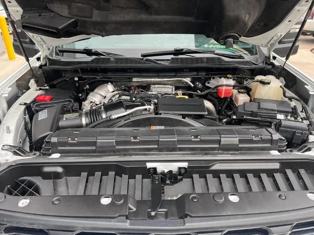 Chevrolet Silverado photo 12