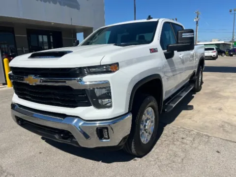 White 2025 Chevrolet Silverado 2500 HD 4WD z71 for sale in San Antonio, TX