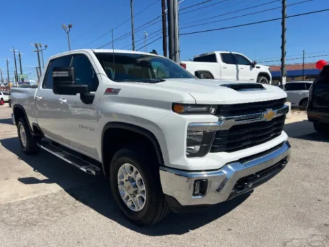 More photos of 2025 Chevrolet Silverado 2500 HD 4WD z71 at Eurospeed International Corp, TX