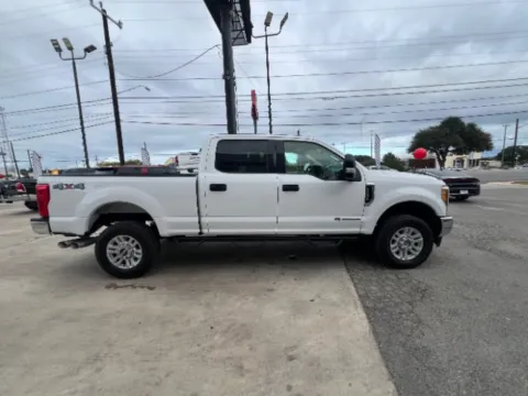 More photos of 2017 Ford F-250 XLT at Eurospeed International Corp, TX