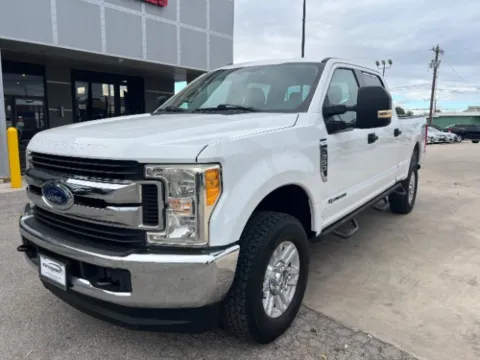 White 2017 Ford F-250 XLT for sale in San Antonio, TX