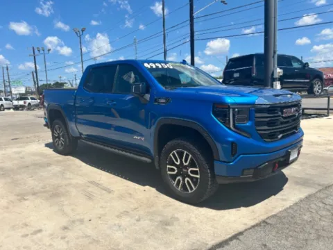 More photos of 2022 GMC Sierra 1500 4WD Crew Cab Short Box AT4 at Eurospeed International Corp, TX