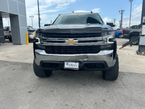 Another view of 2021 Chevrolet Silverado 1500 z71 for sale in San Antonio, TX at Eurospeed International Corp