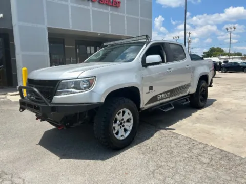 Silver 2018 Chevrolet Colorado LT for sale in San Antonio, TX