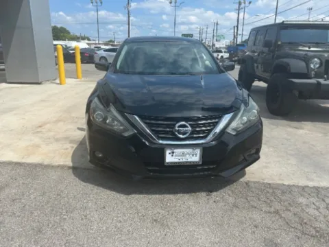 Another view of 2016 Nissan Altima 3.5 SR for sale in San Antonio, TX at Eurospeed International Corp