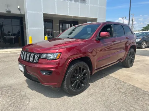 Red 2017 Jeep Grand Cherokee Altitude 4x4 for sale in San Antonio, TX