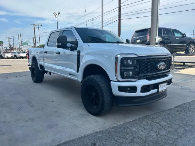 2023 Ford F-250 XL photo 2