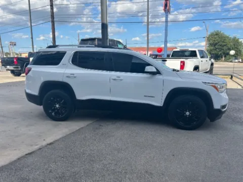 More photos of 2018 GMC Acadia SLT-1 FWD at Eurospeed International Corp, TX