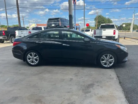 More photos of 2013 Hyundai Sonata Limited at Eurospeed International Corp, TX