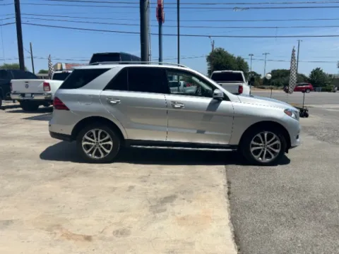 More photos of 2019 Mercedes-Benz GLE 400 4MATIC at Eurospeed International Corp, TX