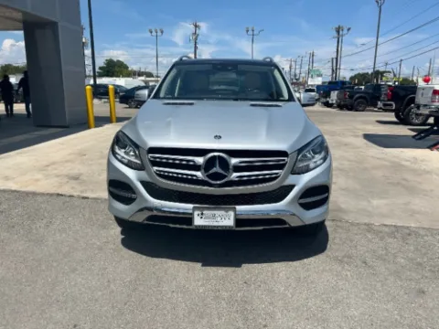 Another view of 2019 Mercedes-Benz GLE 400 4MATIC for sale in San Antonio, TX at Eurospeed International Corp