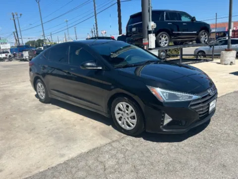 More photos of 2020 Hyundai Elantra SE 6AT at Eurospeed International Corp, TX