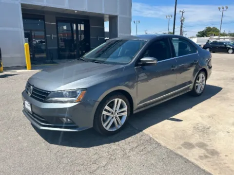 Gray 2017 Volkswagen Jetta 1.8T SEL for sale in San Antonio, TX
