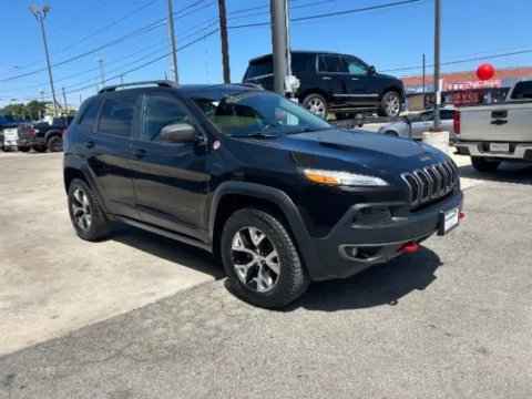 More photos of 2015 Jeep Cherokee Trailhawk at Eurospeed International Corp, TX