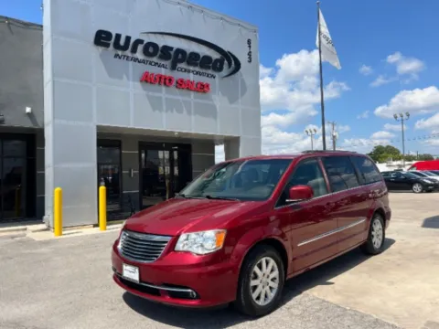 Photos of 2015 Chrysler Town & Country Touring for sale in San Antonio, TX at Eurospeed International Corp