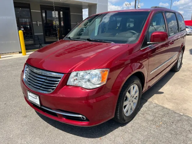 Red 2015 Chrysler Town & Country Touring for sale in San Antonio, TX