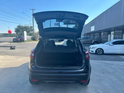 More photos of 2020 Nissan Rogue Sport S FWD Xtronic CVT at Eurospeed International Corp, TX