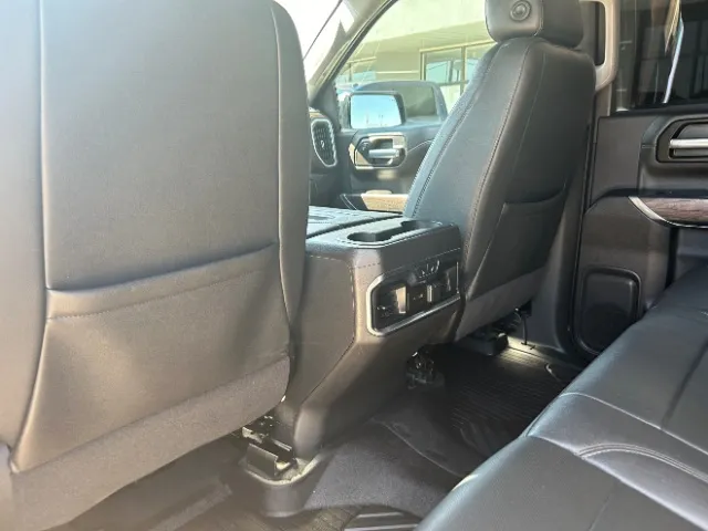 2021 Chevrolet Silverado 1500 LTZ photo 4