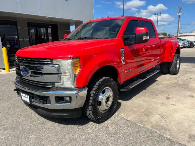 Red 2017 Ford F-350 LARIAT for sale in San Antonio, TX
