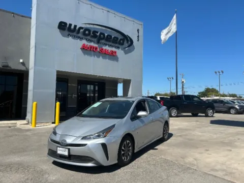 Photos of 2019 Toyota Prius Limited for sale in San Antonio, TX at Eurospeed International Corp