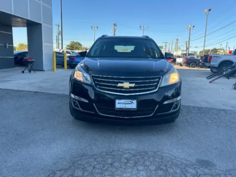 Another view of 2017 Chevrolet Traverse 1LT for sale in San Antonio, TX at Eurospeed International Corp