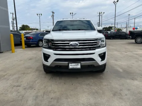 Another view of 2018 Ford Expedition MAX XLT for sale in San Antonio, TX at Eurospeed International Corp