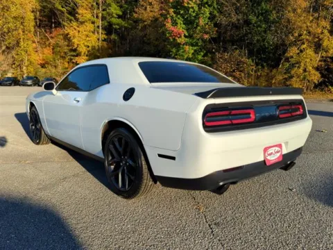 Another view of 2019 Dodge Challenger SXT for sale in Pelham, AL at Susan Schein Automotive - Pelham