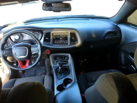 More photos of 2019 Dodge Challenger SXT at Susan Schein Automotive - Pelham, AL