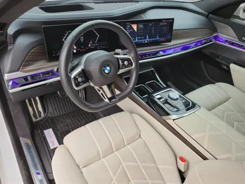 Photos of 2024 BMW 760i xDrive for sale in Pelham, AL at Susan Schein Automotive - Pelham