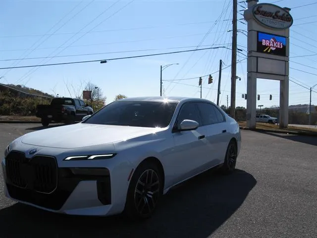 2024 BMW 760i xDrive