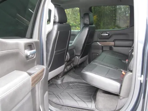 More photos of 2019 Chevrolet Silverado 1500 RST at Susan Schein Automotive - Pelham, AL