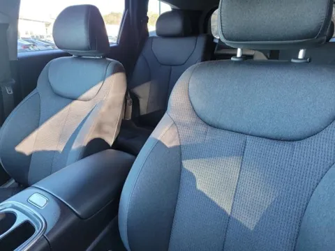 More photos of 2023 Hyundai Santa Fe SEL at Susan Schein Automotive - Pelham, AL