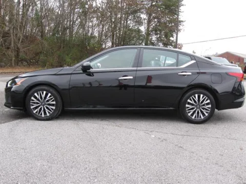 Photos of 2024 Nissan Altima 2.5 SV for sale in Pelham, AL at Susan Schein Automotive - Pelham