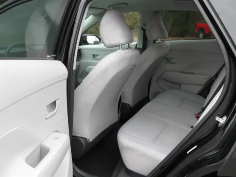 More photos of 2025 Hyundai Kona SEL at Susan Schein Automotive - Pelham, AL