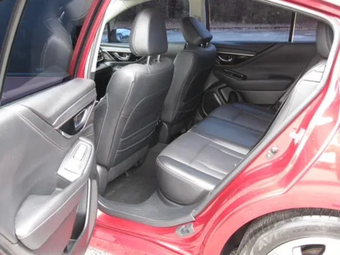 More photos of 2023 Subaru Legacy Limited at Susan Schein Automotive - Pelham, AL