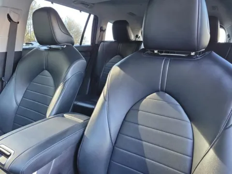 More photos of 2022 Toyota Highlander XLE at Susan Schein Automotive - Pelham, AL